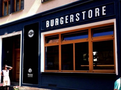 Photo: Burgerstore Room 01